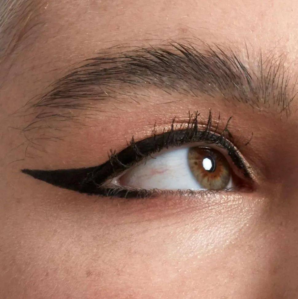 Epic Wear Liquid Liner, 000001 Black