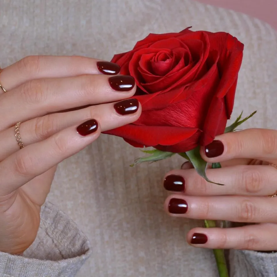 Gel Polish, Cassis