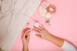 Gel Polish, Chantilly