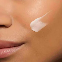 Instant Smooth Perfecting Touch Ansigtscreme, 15 ml