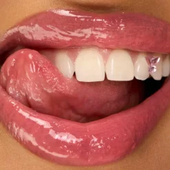 Lip Idôle Juicytreat Juicy Oil-in-Gloss, 37 Red-y Or Not