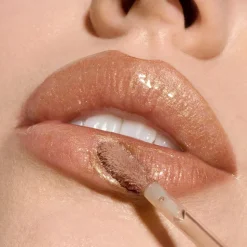 Lipglass Air Non Sticky Lipgloss, Accolade