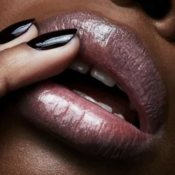 Lipglass, Cultured