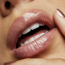 Lipglass, Oyster Girl