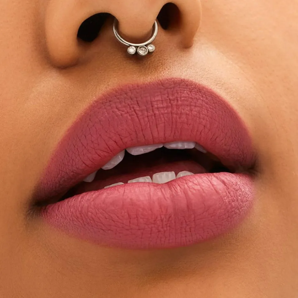 Locked Kiss 24HR Lipstick, Connoisseur