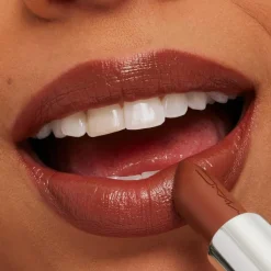 Macximal Sleek Satin Lipstick, Truth Be Untold