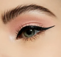 Powder Kiss Eyeshadow, Felt Cute