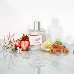 Strawberry Fields Eau De Parfum, 30 ml