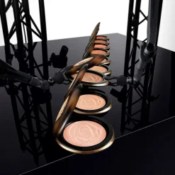 Teint Idole Ultra Wear C.E. Skin Transforming Highlighter, 01 Light Glow