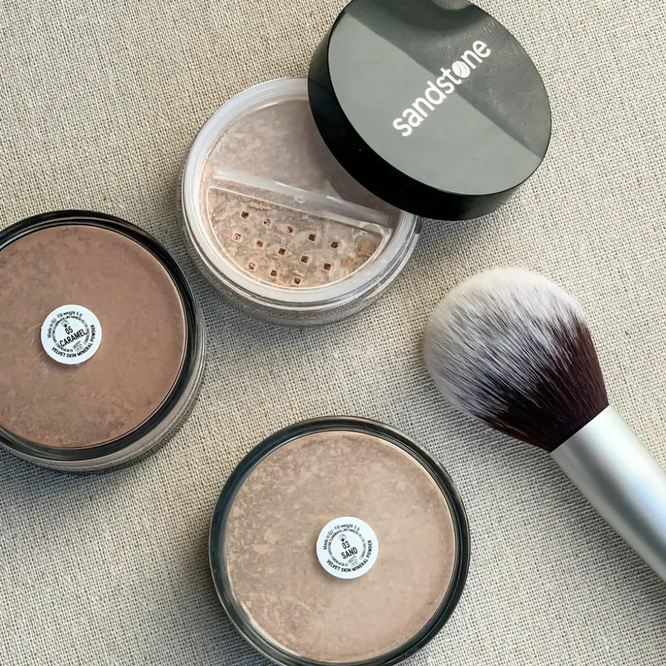 Velvet Skin Mineral Powder, 03