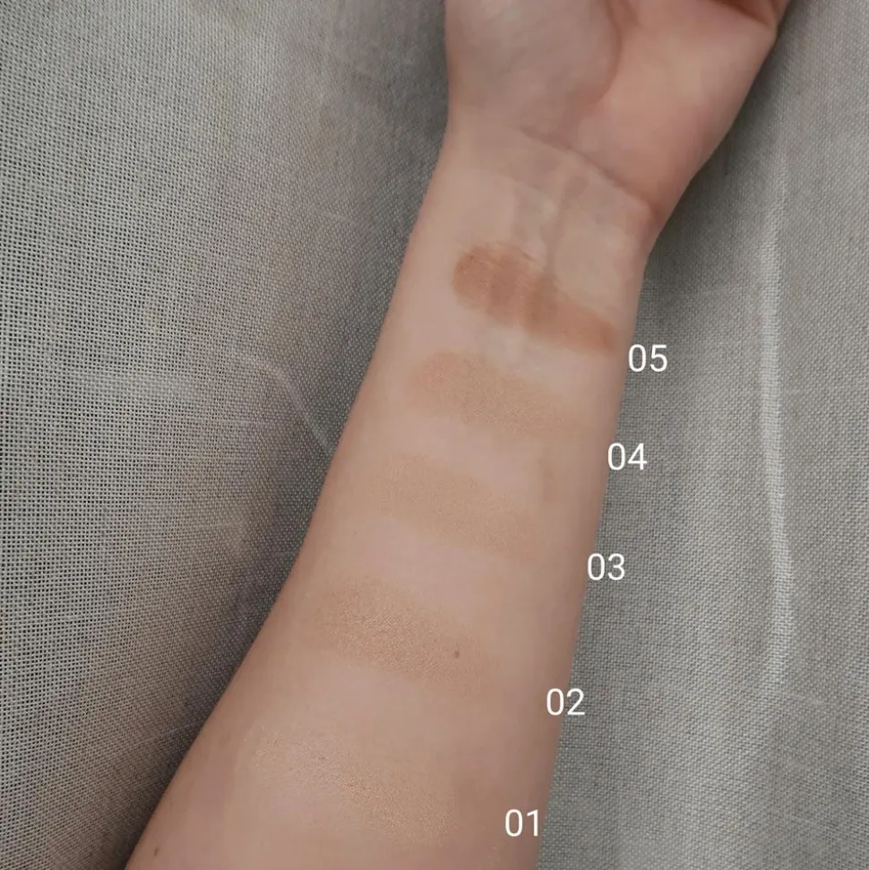 Velvet Skin Mineral Powder, 03