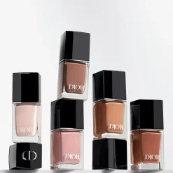Vernis Nail Polish, 323 Dune
