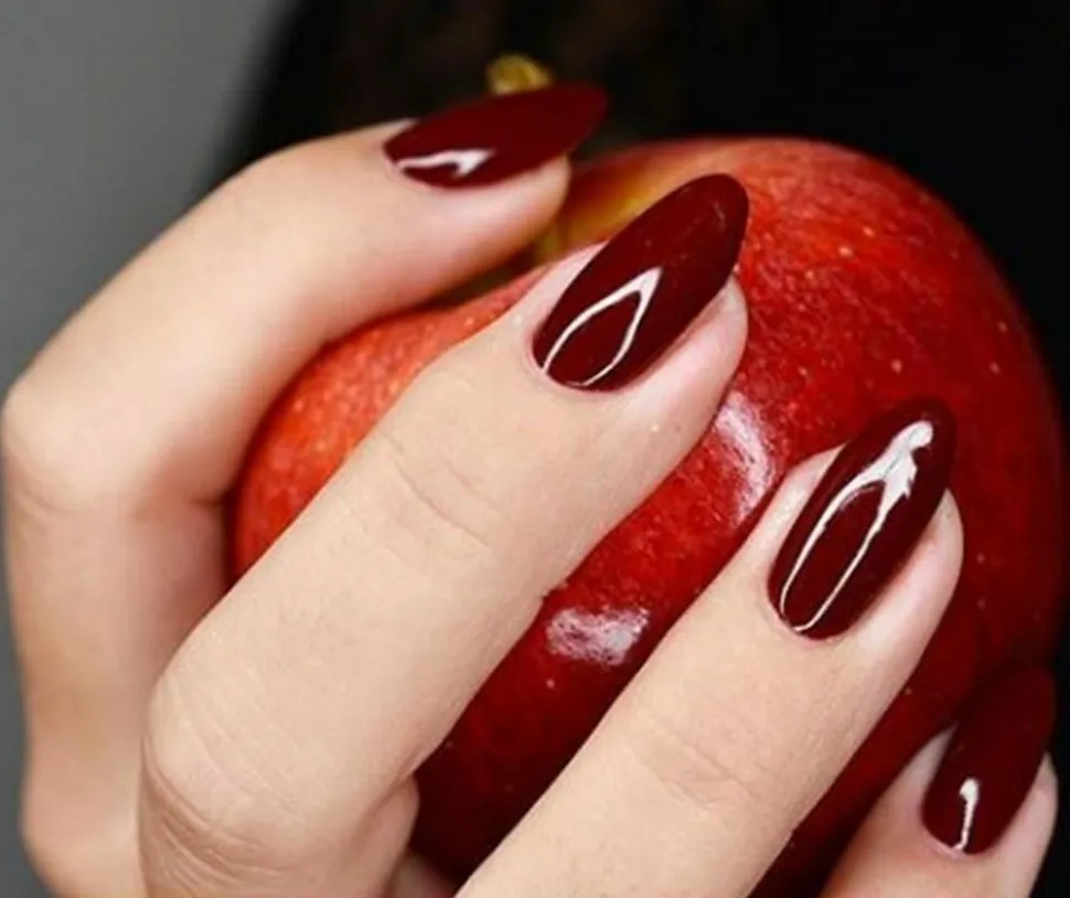 Vinylux Nail Polish, 106 Bloodline