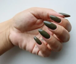 Vinylux Nail Polish, 327 Cap & Gown